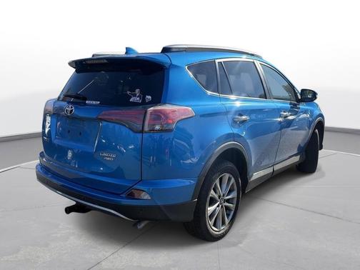 2017 Toyota RAV4 Platinum