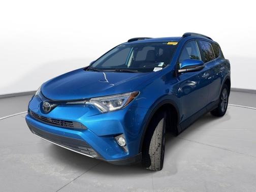 2017 Toyota RAV4 Platinum
