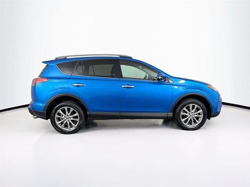 2017 Toyota RAV4 Platinum