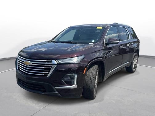 Black Cherry Metallic 2022 Chevrolet Traverse Premier