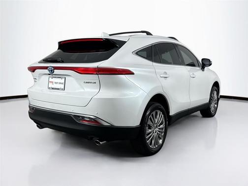 Wind Chill Pearl 2024 Toyota Venza Limited