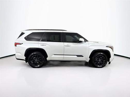 2024 Toyota Sequoia Platinum