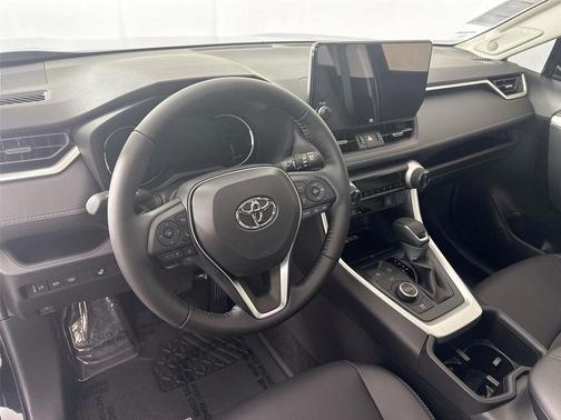 2025 Toyota RAV4 Hybrid XLE Premium