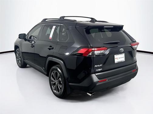 2025 Toyota RAV4 Hybrid XLE Premium
