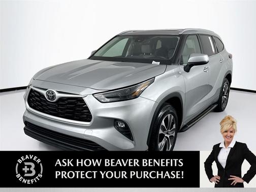 Celestial Silver Metallic 2022 Toyota Highlander XLE