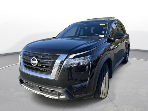 2024 Nissan Pathfinder SL 4WD