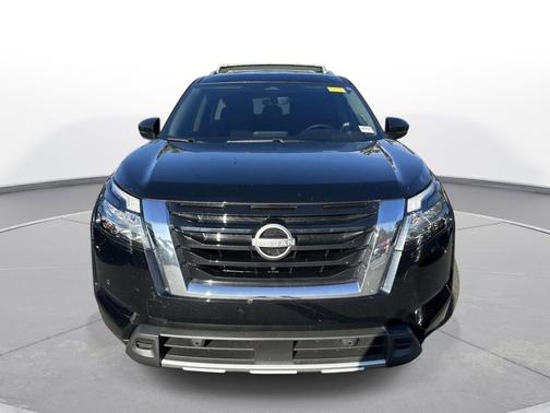 2024 Nissan Pathfinder SL 4WD