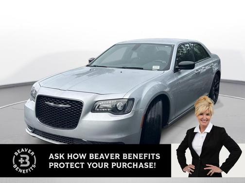 Gloss Black 2019 Chrysler 300 Touring