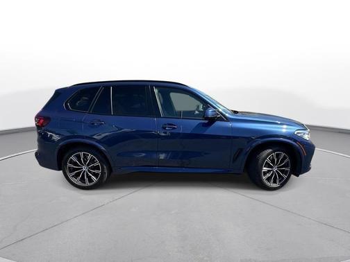 Phytonic Blue Metallic 2021 BMW X5 xDrive40i