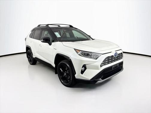 2021 Toyota RAV4 Hybrid SE