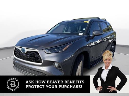 2023 Toyota Highlander Hybrid Platinum