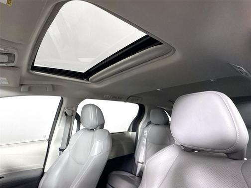 Ruby Flare Pearl 2023 Toyota Sienna Limited