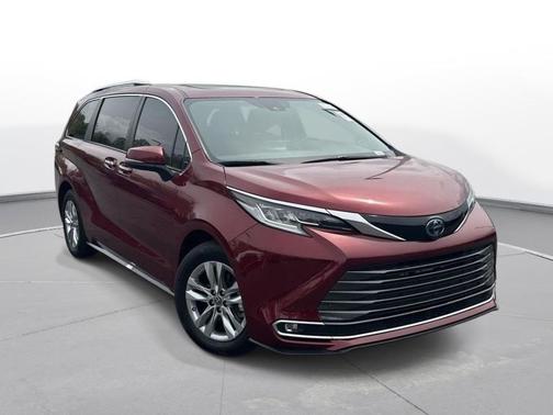 2023 Toyota Sienna Limited