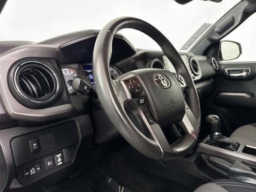 White 2022 Toyota Tacoma TRD Sport