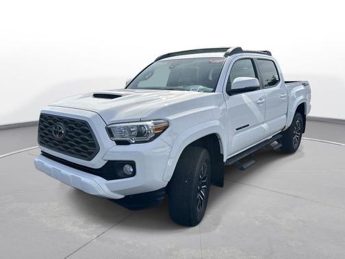 White 2022 Toyota Tacoma TRD Sport