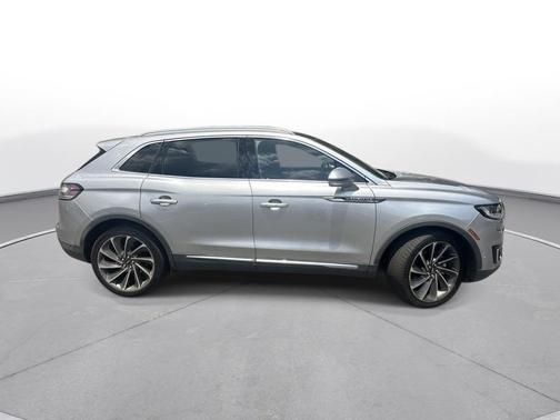Silver Radiance 2020 Lincoln Nautilus Reserve