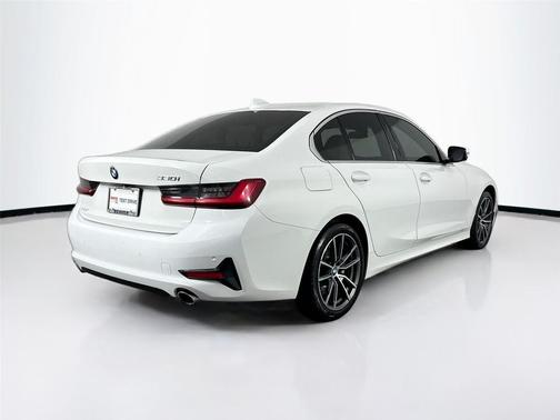 Alpine White 2020 BMW 330 330i