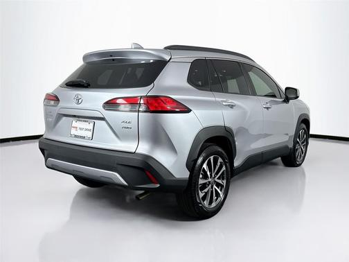 Sonic Silver 2023 Toyota Corolla Cross XLE