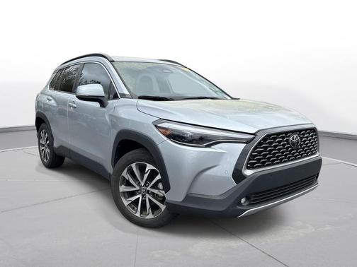 Sonic Silver 2023 Toyota Corolla Cross XLE