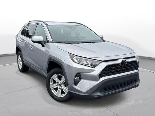 Silver Sky Metallic 2020 Toyota RAV4 XLE