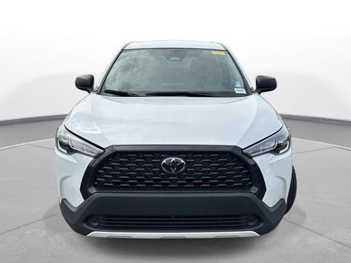 Wind Chill Pearl 2024 Toyota Corolla Cross L
