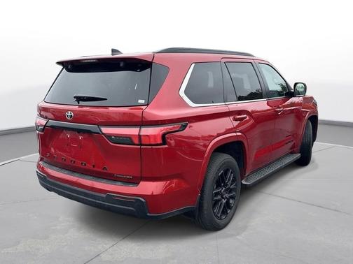 2025 Toyota Sequoia SR5