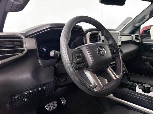 2025 Toyota Sequoia SR5