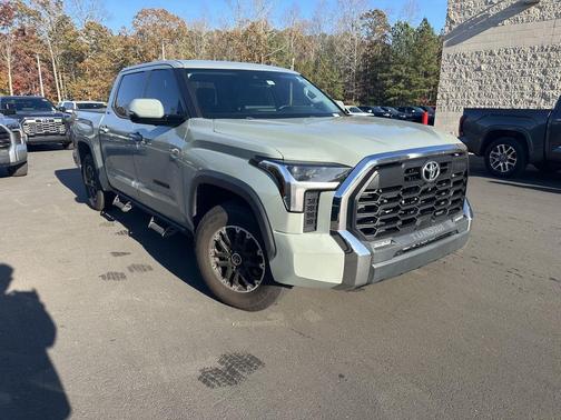 2022 Toyota Tundra SR5