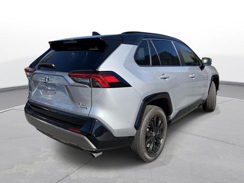 2023 Toyota RAV4 Hybrid SE