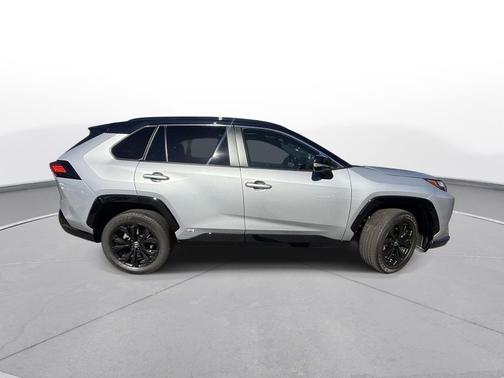 2023 Toyota RAV4 Hybrid SE