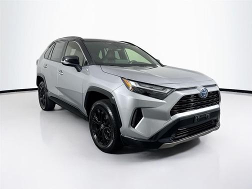 2023 Toyota RAV4 Hybrid SE