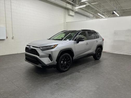 2023 Toyota RAV4 Hybrid SE