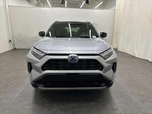 2023 Toyota RAV4 Hybrid SE