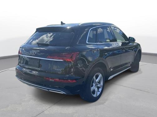 Brilliant Black 2021 Audi Q5 45 Premium