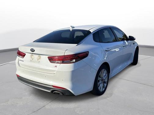 2018 Kia Optima S
