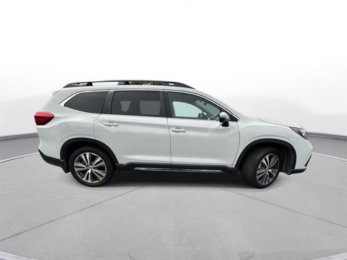 Crystal White Pearl 2021 Subaru Ascent Limited 7-Passenger
