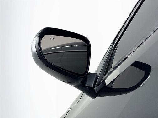 Mosaic Black Metallic 2024 Chevrolet Trax LT