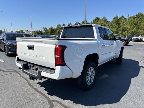 Ice Cap 2024 Toyota Tacoma SR5