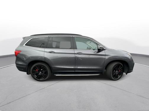 Modern Steel Metallic 2022 Honda Pilot AWD Special Edition