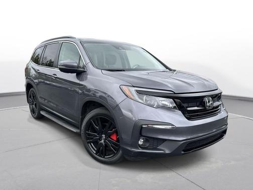 Modern Steel Metallic 2022 Honda Pilot AWD Special Edition