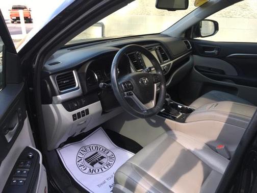 Attitude Black Metallic 2015 Toyota Highlander Limited