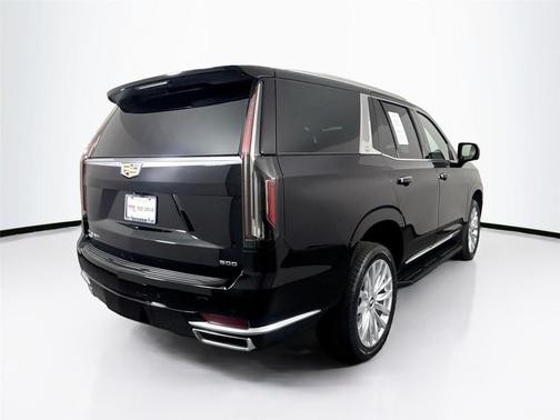 2022 Cadillac Escalade Luxury