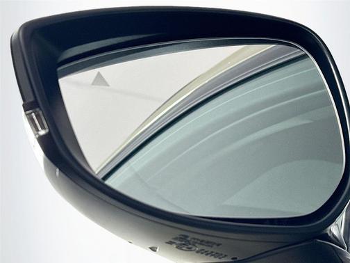 Zircon Sand Metallic 2026 Mazda CX-50 2.5 Turbo Meridian Edition