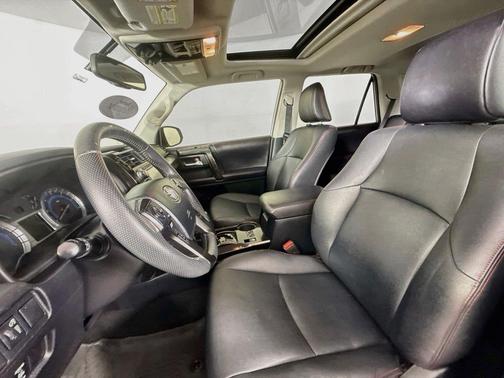 Classic Silver Metallic 2016 Toyota 4Runner Trail
