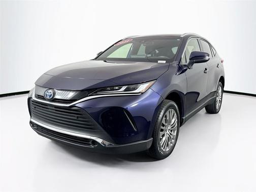 2022 Toyota Venza XLE