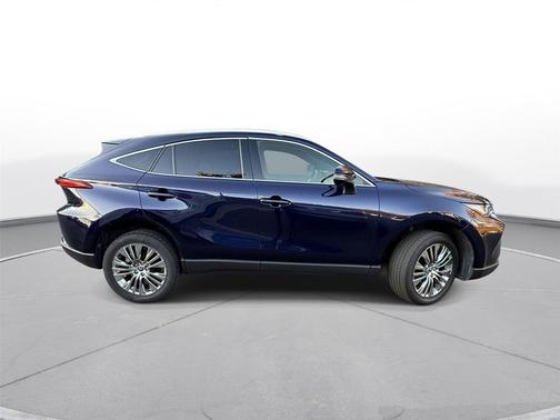 2022 Toyota Venza XLE