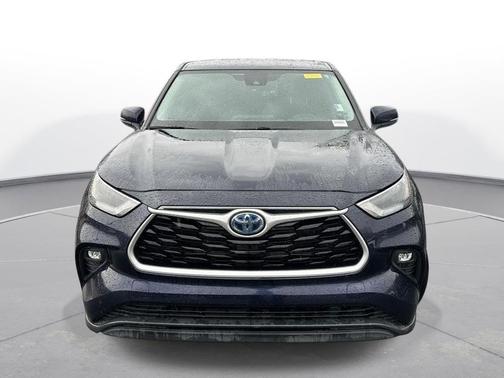 2022 Toyota Highlander Hybrid LE