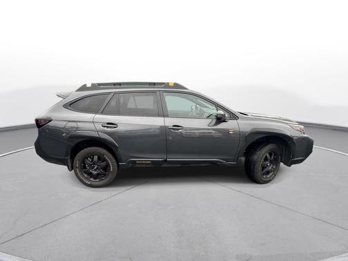 Magnetite Gray Metallic 2024 Subaru Outback Wilderness