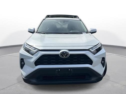 Wind Chill Pearl 2025 Toyota RAV4 XLE Premium