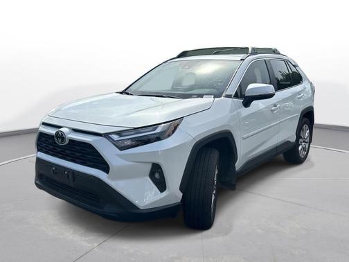 Wind Chill Pearl 2025 Toyota RAV4 XLE Premium